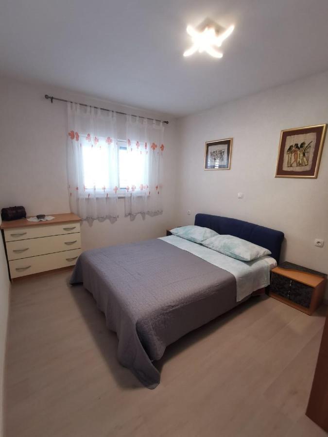 Apartment Nera Omiš Exteriör bild