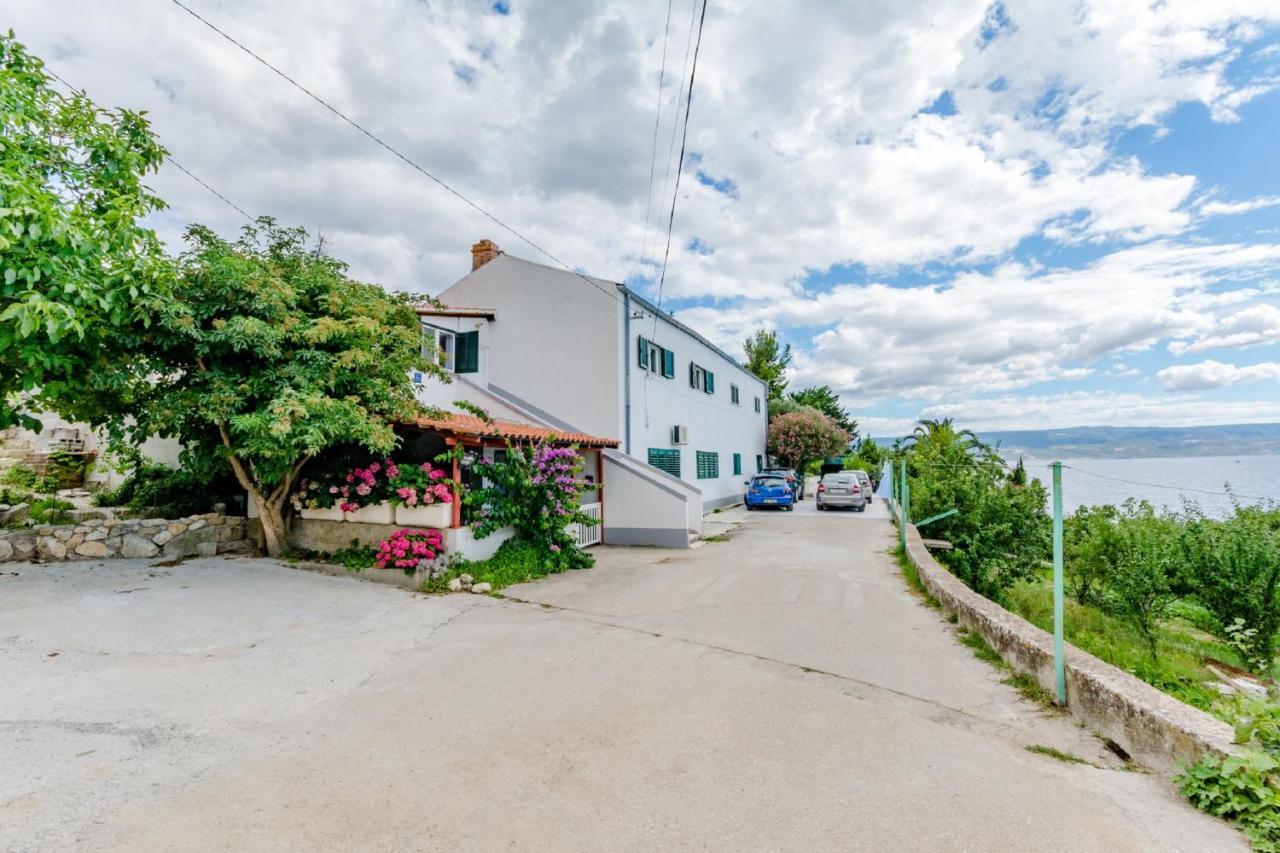 Apartment Nera Omiš Exteriör bild