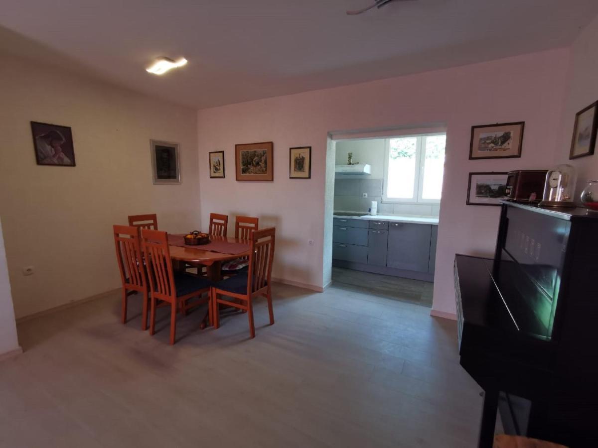 Apartment Nera Omiš Exteriör bild