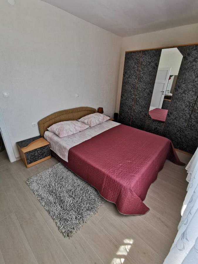 Apartment Nera Omiš Exteriör bild